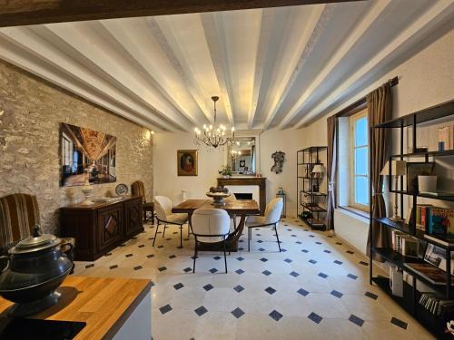 Chatillon-sur-Cher Casa | Maisons du Cerf et du Tilleul