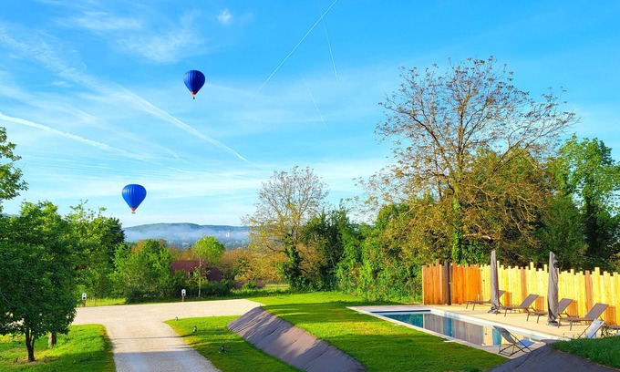Saint-Vincent-de-Cosse Casa | MAISONS DE JEANNE: an exceptional stay for (large!) families or friends.