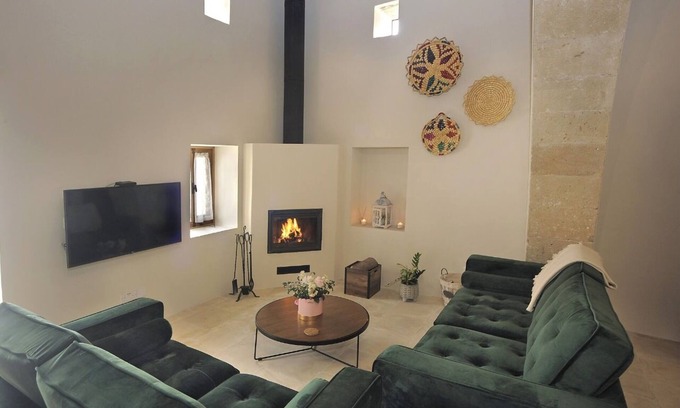 Agios Theodoros Apartamento | Majestic Hot Tub Suite