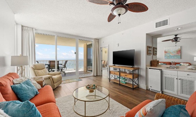 Long Beach Casa | Majestic Beach Resort #1309-2 by Book That Condo