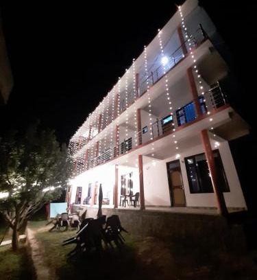 Kullu Casa | Majestic House and Bonkers on the go Café