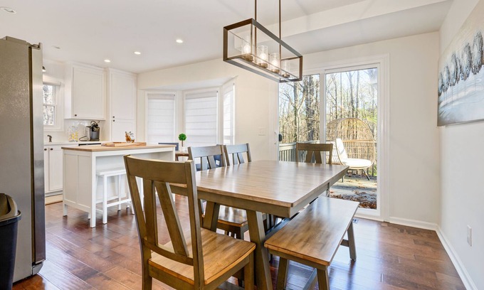 Woodstock Casa | Majestic Modern Home Quick Access to DT Woodstock