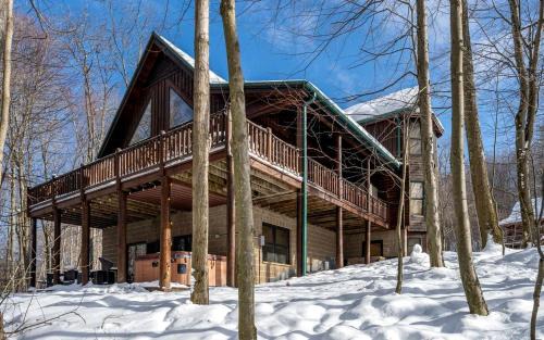 Thayerville Casa | Majestic Mountain Cabin Retreat near Deep Creek Lake in Maryland