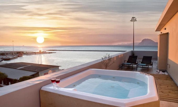 Patras Apartamento | Majestic Penthouse in the heart of Patra
