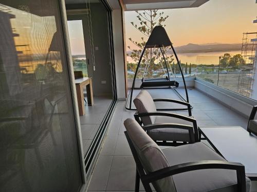 Larnaca Apartamento | Majestic Sunset Salt Lake Views 300m From Beach
