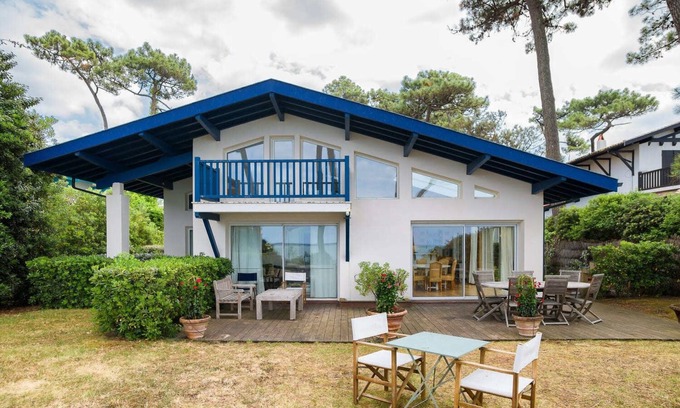 Pyla-sur-Mer Villa | Majestuosa villa en primera línea en Pyla con los pies en el agua