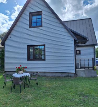 Kuressaare Apartamento | Majutus rahulikus piirkonnas kesklinna ja mere läheduses
