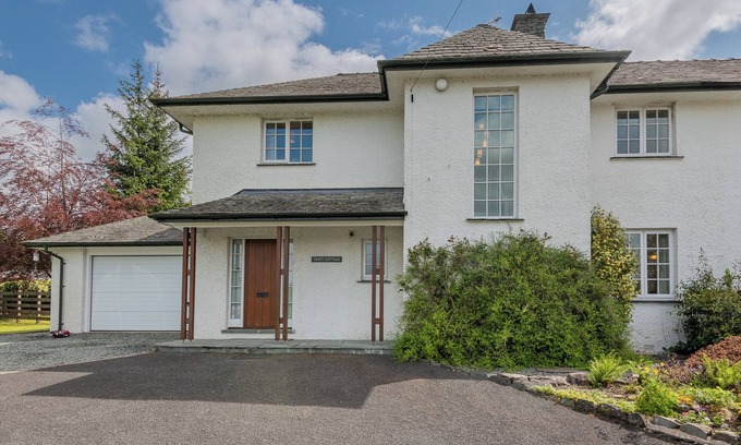 Windermere Casa | Make magical memories in comfort of Croft Cottage with Lake and Mountain views