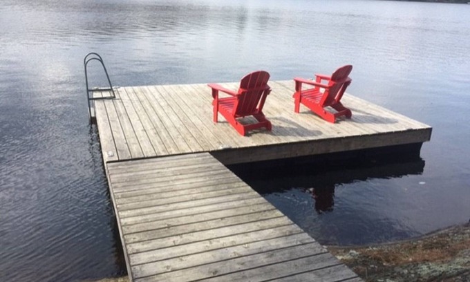 Minett Cabaña | Haga sus recuerdos Waterfront Cottage