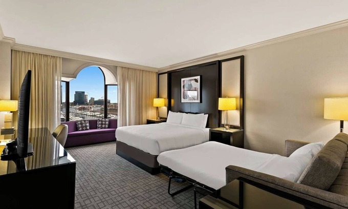 Downtown Baltimore Hotel | Make Your Trip More Enjoyable! Near M&T Bank Stadium, Pet-Friendly, w/ Pool