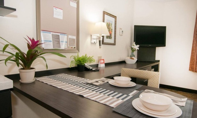 Anaheim Resort Complejo | Making The Best Memories Along The Way! Kitchenette, Pets Allowed