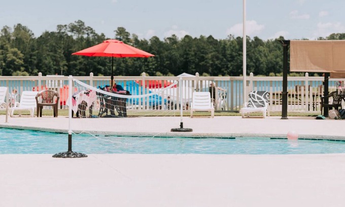 Longs Casa | Making The Best Memories Along The Way! Pool, Near Crown Park Golf Club