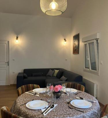 Boutiers-Saint-Trojan Casa | Makivka - A 5 min de Cognac - Maison entière avec 2 chambres