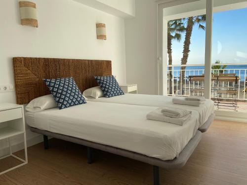 La Malagueta Apartamento | Malagueta Beach Front Mediterranean Apartment