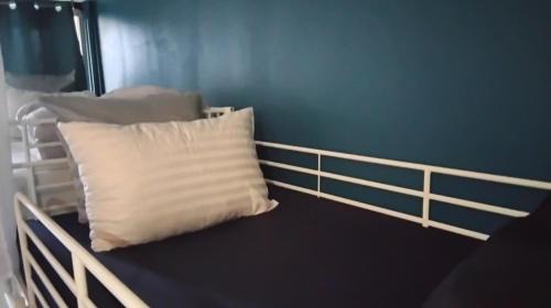 Cite Paul Eluard Casa | Male shared room daily stay from 8pm-10am