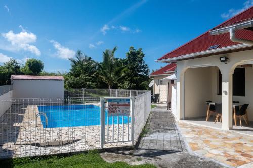 Sainte-Anne Apartamento | Maliann, T2+ à 5 min de la plage