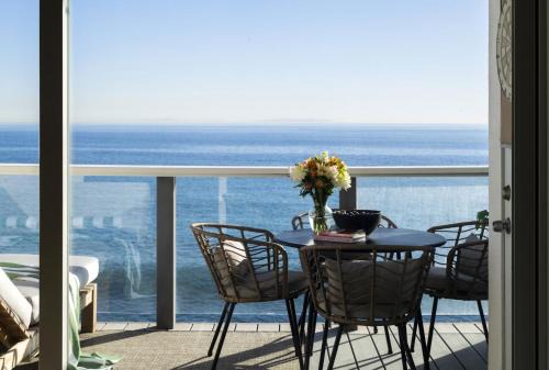 Eastern Malibu Casa | Malibu Breeze Ocean Front Condo with Beach Access