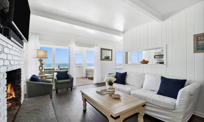 Eastern Malibu Condominio | Malibu Carbon Beach Oceanfront Suite Seven