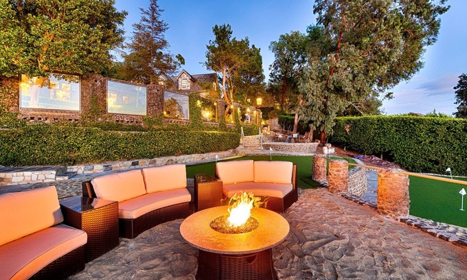 Central Malibu Casa | Malibu Stone Manor - A True Paradise