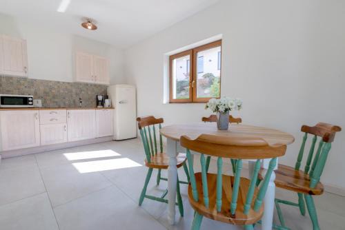 gmina Stezyca Casa | Malinowe Wzgórze domki 90 m2 z sauną i balią