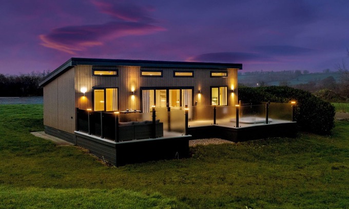 Canaston Bridge Chalet De Esquí | Mallard's Rest - Countryside, Hot Tub