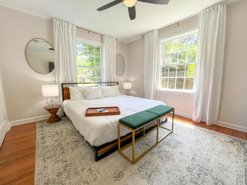 South Pensacola Casa | Mallory's Getaway