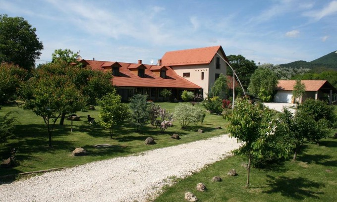 Csobanka Casa | Malomdűlő Farmház