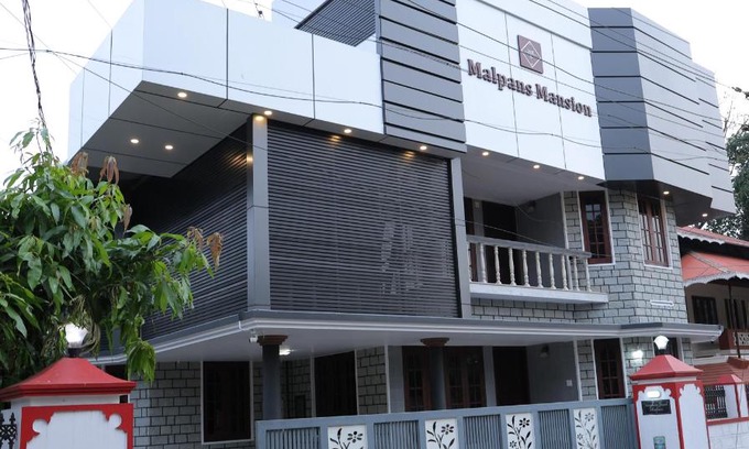 Alwaye Apartamento | Malpans Mansion Villa
