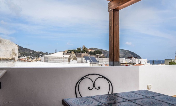 Lipari Historic Centre Cama Y Desayuno | Malvasia 70