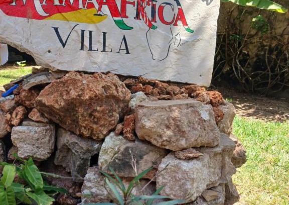 Galu Beach Villa | Mama Africa Villa