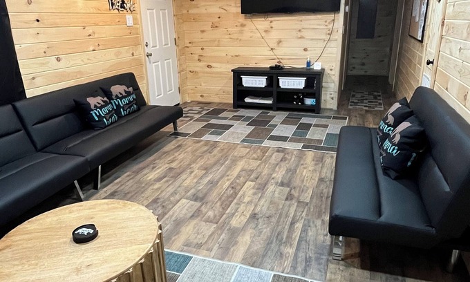 Omar Casa | Mama Bears den “The perfect location to visit the Hatfield and McCoy trails”
