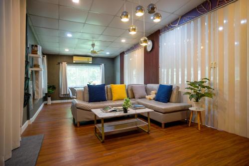Rayong Casa | Mama's Tree Homemade Croissant, Bed & Breakfast