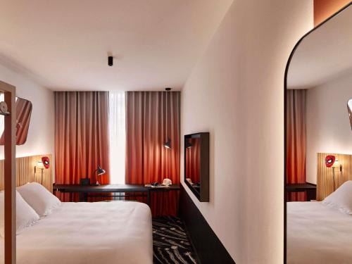 Puteaux Hotel | Mama Shelter Paris La Défense