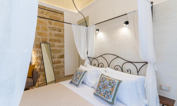 Ruggero Settimo Cama Y Desayuno | Mama Tita Rooms and Breakfast