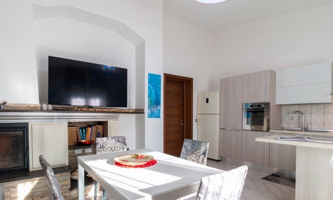 Nurachi Apartamento | Mameli Apartment - Dos Habitaciones Piso, Capacidad 6