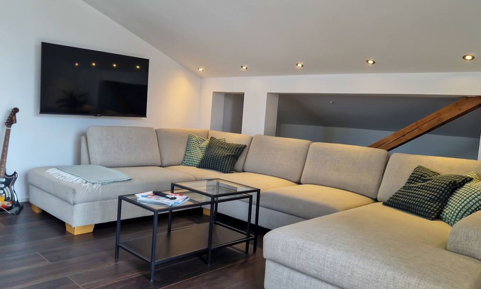 Pliezhausen Apartamento | Mami Apartments Cloud 9 - 90qm, Stilvoll, Tolle Aussicht, Haustierfreundlich!