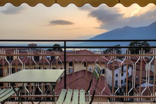 Galbiate Apartamento | Mamma Ciccia - Amoro apt with beautiful terrace