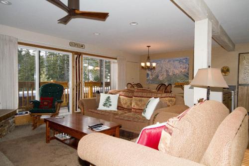 Mammoth Lakes Casa | Mammoth Ski & Racquet Club #082