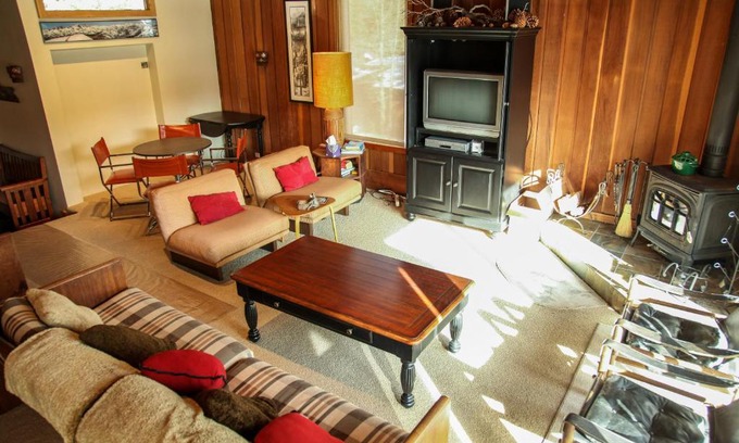 Mammoth Lakes Apartamento | Mammoth West #140 Condo