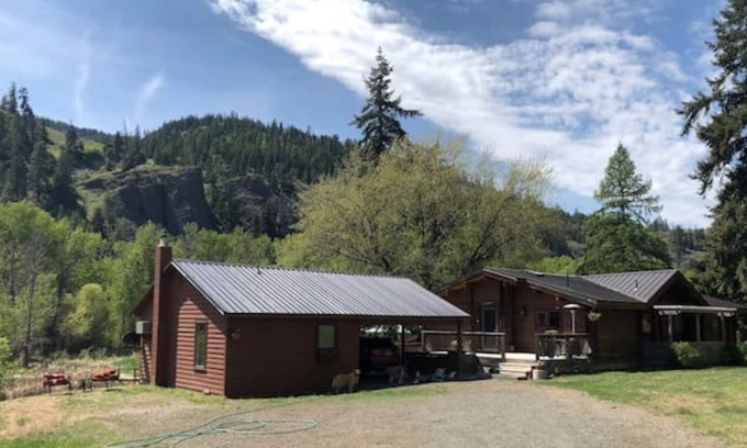 Ellensburg Casa | Manastash Canyon Tiny House