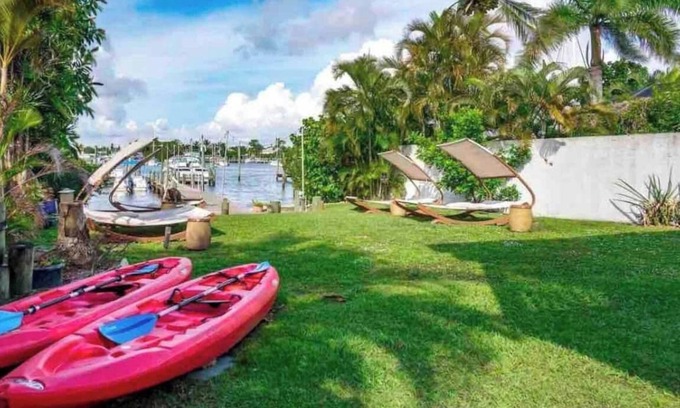 Rocky Point Casa | Manatee Pocket! Whole House & Backyard to Yourself