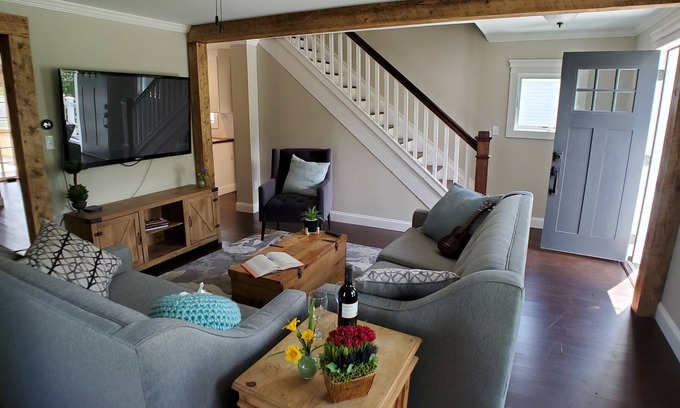Manchester Center Casa | Manchester Home In Great Location with Views
