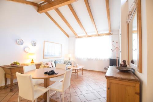 Trento Old Town Apartamento | Manci Apartments by Hotel America