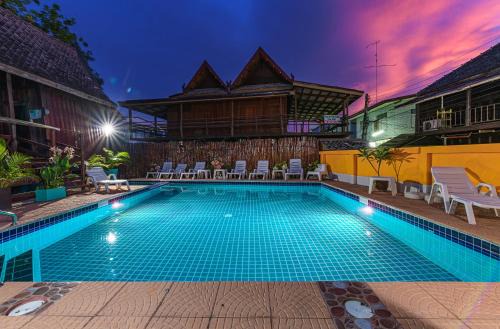 Hua Hin Hotel | MANDARIN LODGE by victor