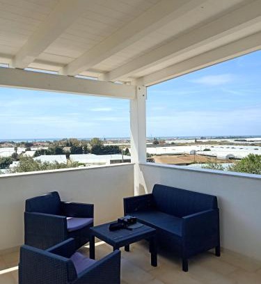 Santa Croce Camerina Apartamento | Mandulivi, chalet nel mandorleto e mansarda vista mare
