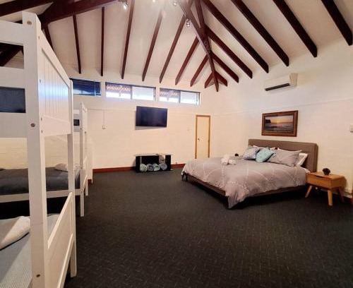 Mandurah Casa | Mandurah Family Resort Bunkhouse