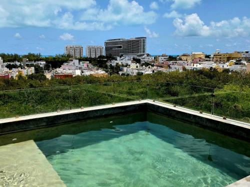 Jimenez Apartamento | Mangle 13 Modern Apartments-Rooftop pool, close to Ferry