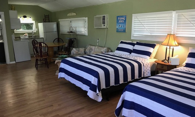 St. Lucie Village Cabaña | Mangrove Snapper Studio Cottage