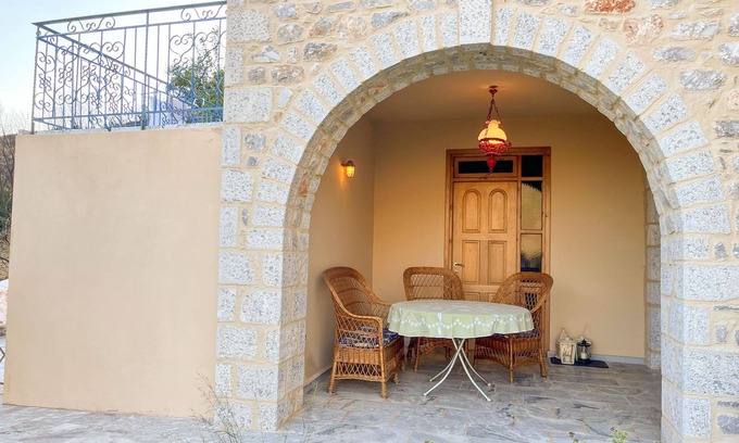East Mani Apartamento | Mani familiar, casa de montaña con estacionamiento