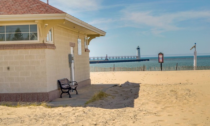 Manistee Casa | Manistee Cottage Near Beach & Dtwn